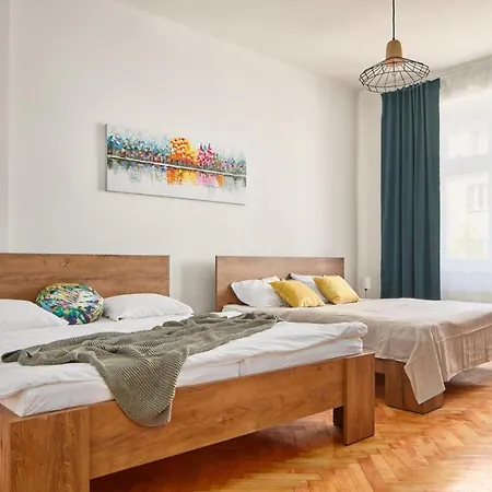 Days - Spacious 3bdr - Trendy Neighbourhood דירה *