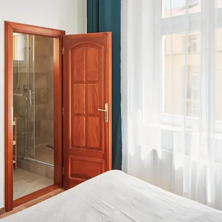 Appartement Days - Spacious 3bdr - Trendy Neighbourhood *
